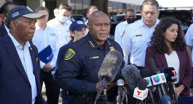 eight-killed-as-crowd-rushes-stage-at-texas-rap-concert