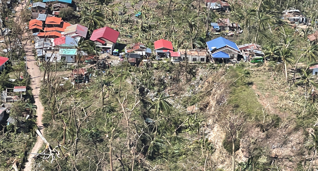 philippines-typhoon:-death-toll-passes-200