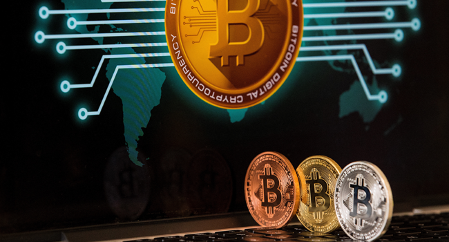 bitcoin-faces-uncertain-2022-after-record-year