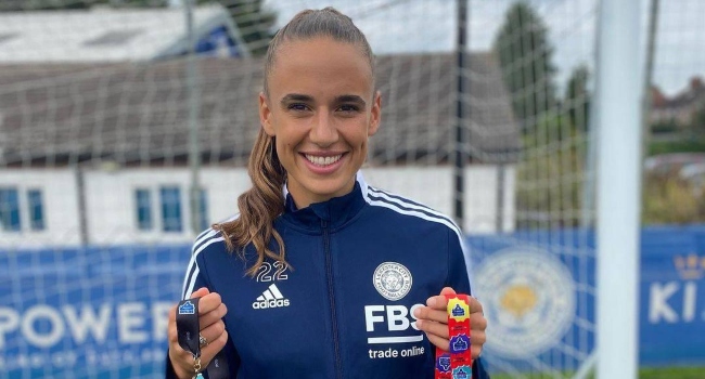 england-defender-ashleigh-plumptre-gets-fifa’s-nod-to-represent-super-falcons