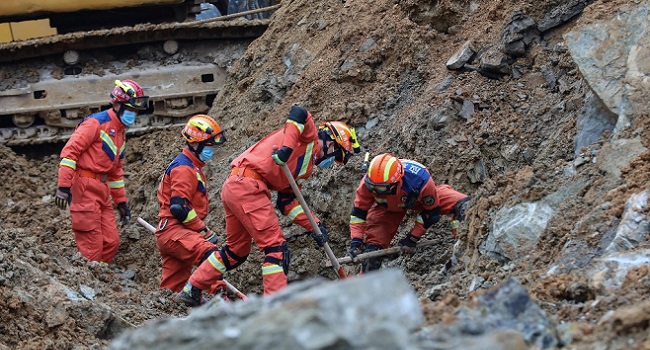 14-killed-in-chinese-construction-site-landslide
