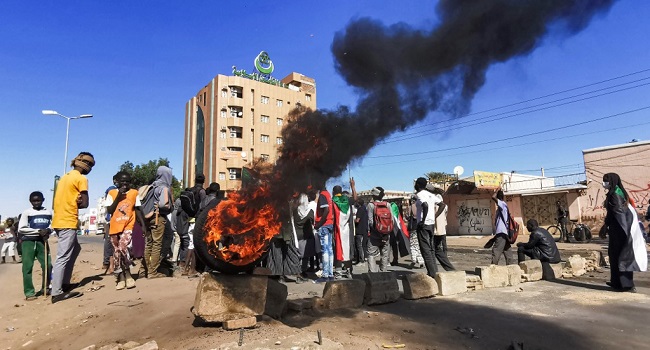 hundreds-rally-in-sudan-against-military-rule-as-security-tightens