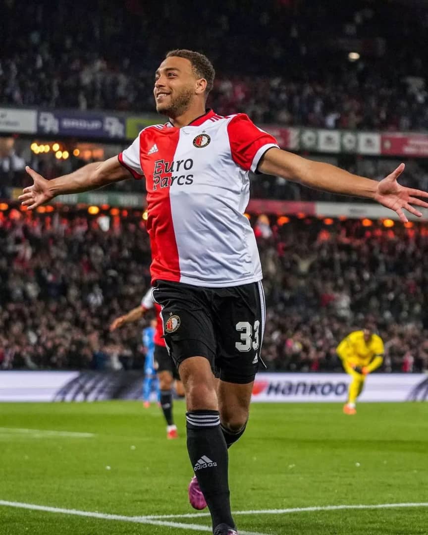 feyenoord-expresses-fears-that-top-teams-will-snatch-super-eagles-striker-dessers-from-them