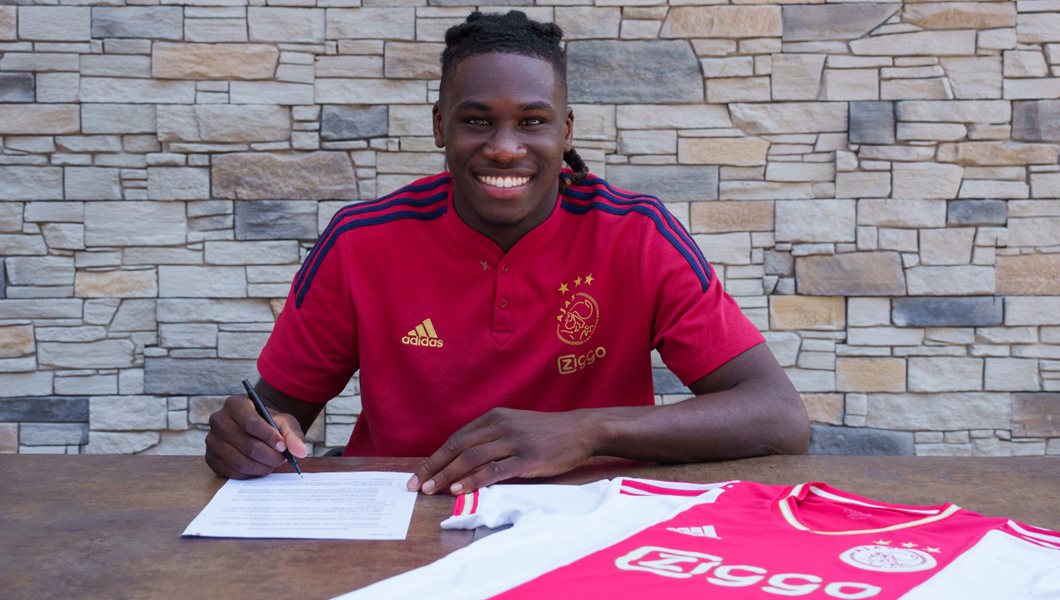 ajax-manager-–-super-eagles-defender-calvin-bassey-is-not-eligible-to-play-for-ajax-yet