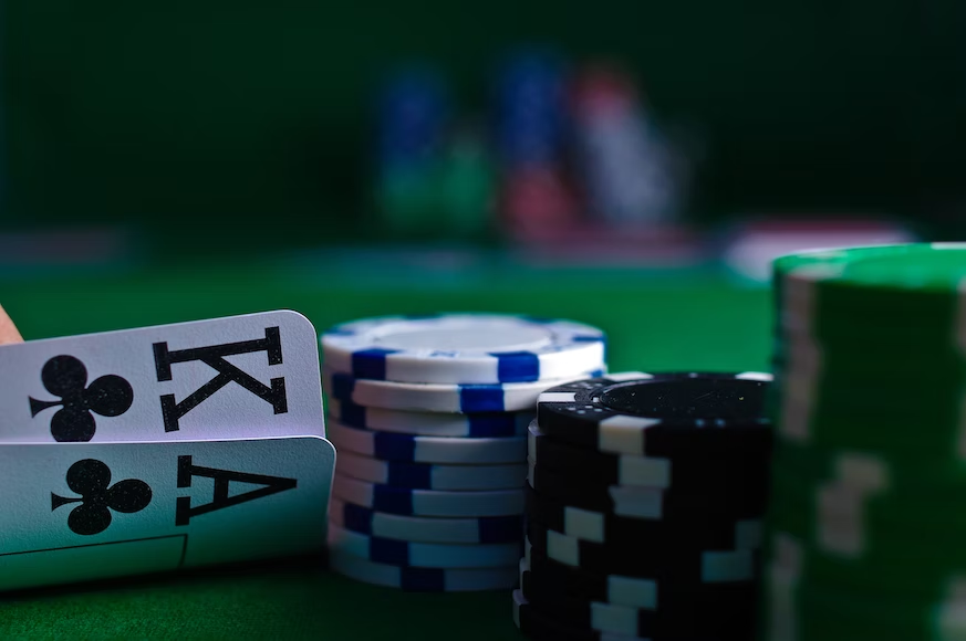 5-football-players-who-love-to-gamble-in-casino