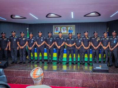 AIGs, CPs
